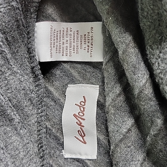 LEMODE Gray Ribbed Shawl‎ Cape OS - Picture 6 of 6